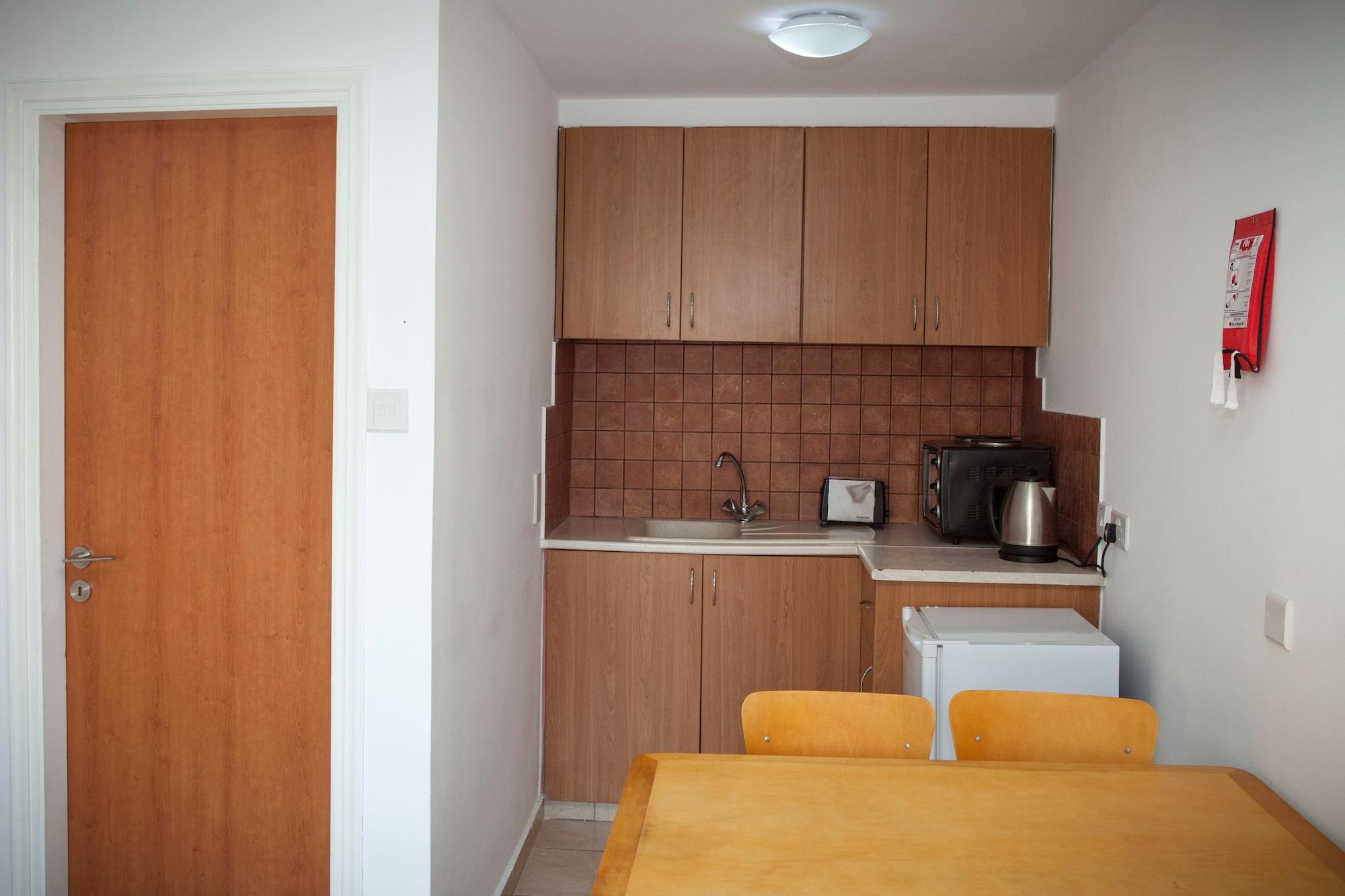 Paphos Alecos Hotel Apartments מראה חיצוני תמונה