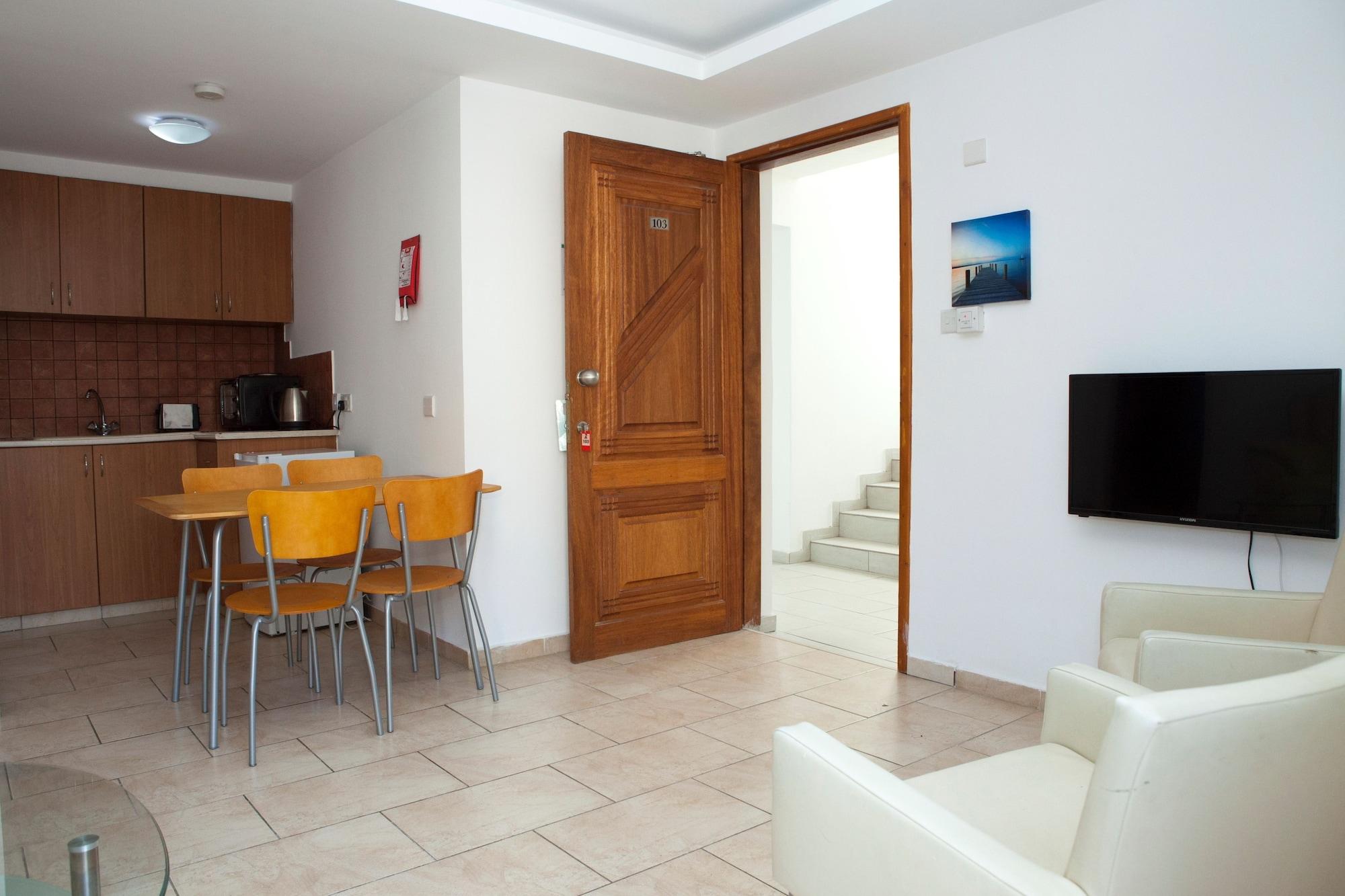 Paphos Alecos Hotel Apartments מראה חיצוני תמונה
